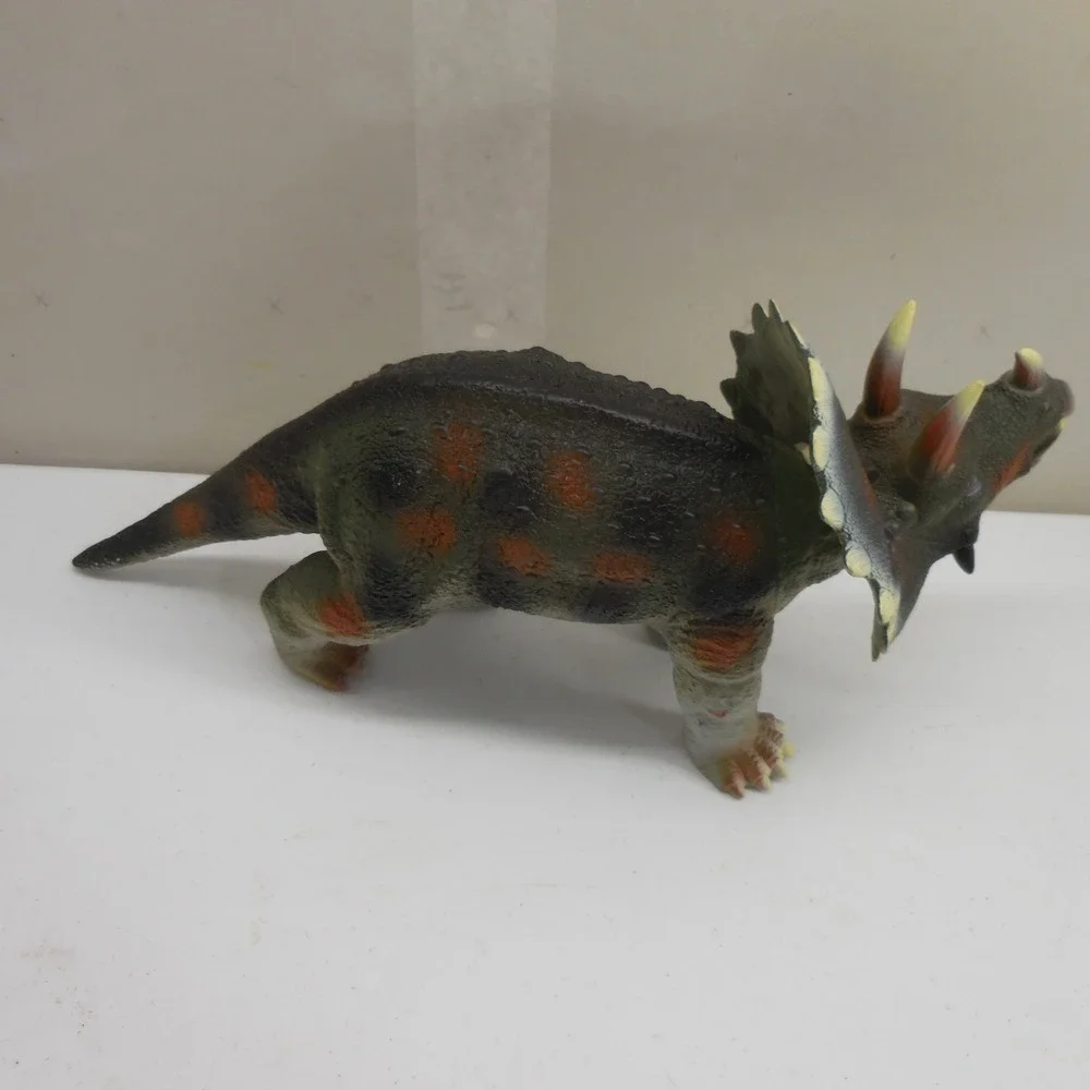 Toys R Us Triceratops Dinosaur Action Figure Large 17 Inch‎ Green Orange Grey